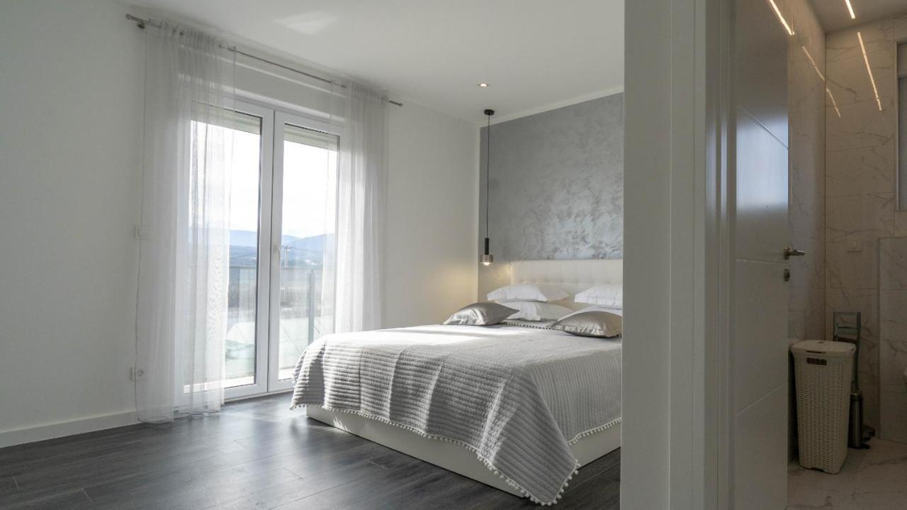 Villa Lukrecia, Luxury Villa In Imotski-Makarska Donji Prolozac Экстерьер фото